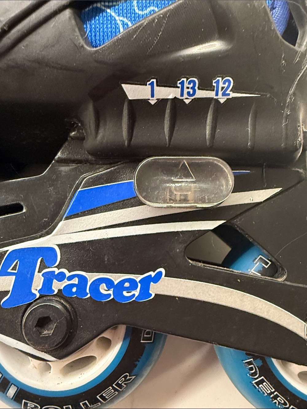 Kids Adjustable Blue and Silver Inline Skates - Picture 6 of 7